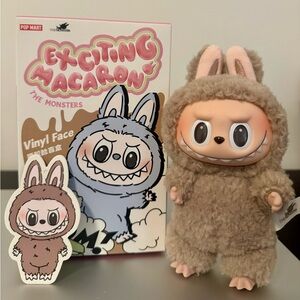 Restock - VIRAL Pop Mart  - Labubu Exciting Macaroon V1 - Toffee